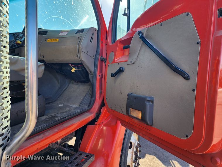 image for item LT9482 2003 Sterling LT7501  dump truck