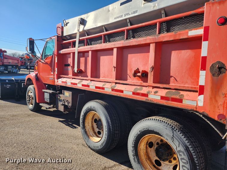 image for item LT9482 2003 Sterling LT7501  dump truck