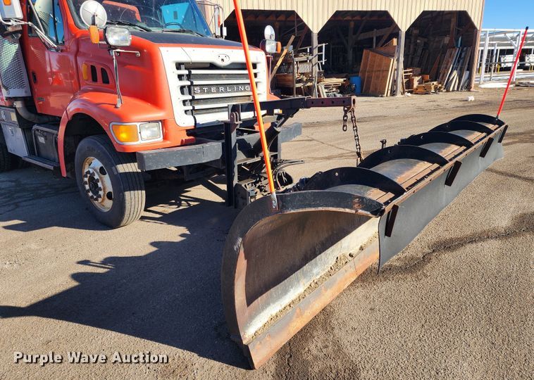 image for item LT9482 2003 Sterling LT7501  dump truck