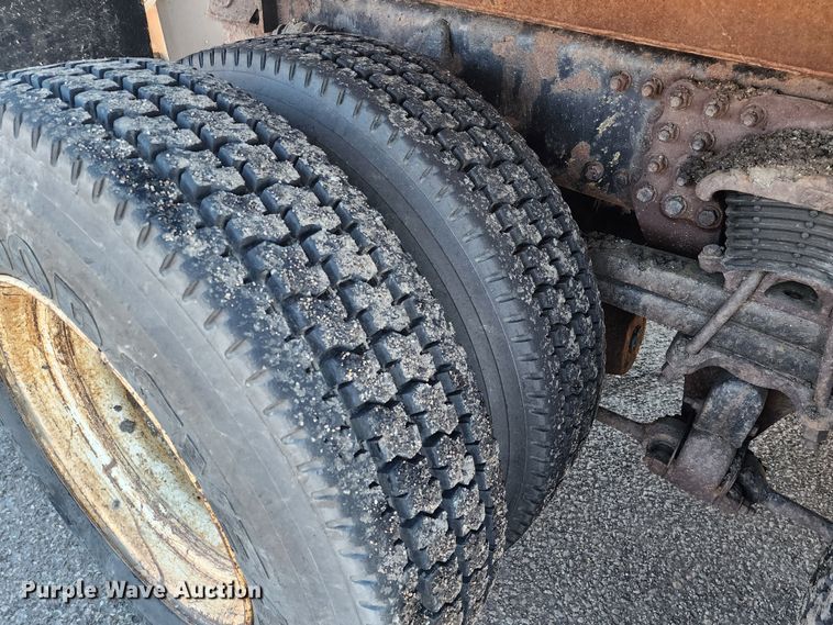 image for item LT9482 2003 Sterling LT7501  dump truck