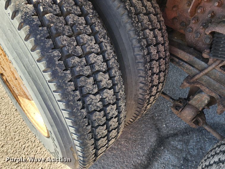 image for item LT9482 2003 Sterling LT7501  dump truck