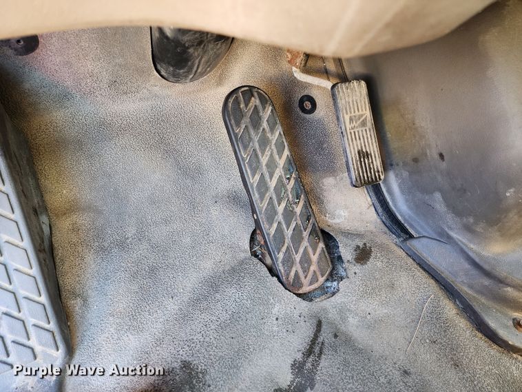 image for item LT9483 2003 Sterling LT7501  dump truck