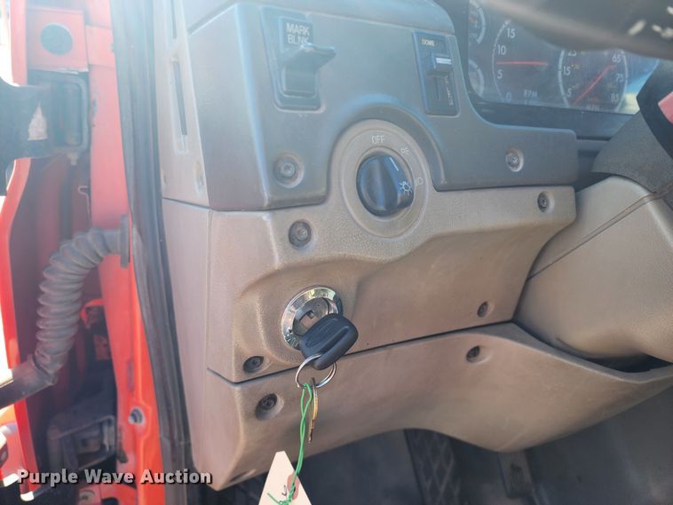 image for item LT9483 2003 Sterling LT7501  dump truck