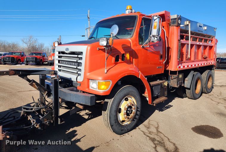 image for item LT9483 2003 Sterling LT7501  dump truck