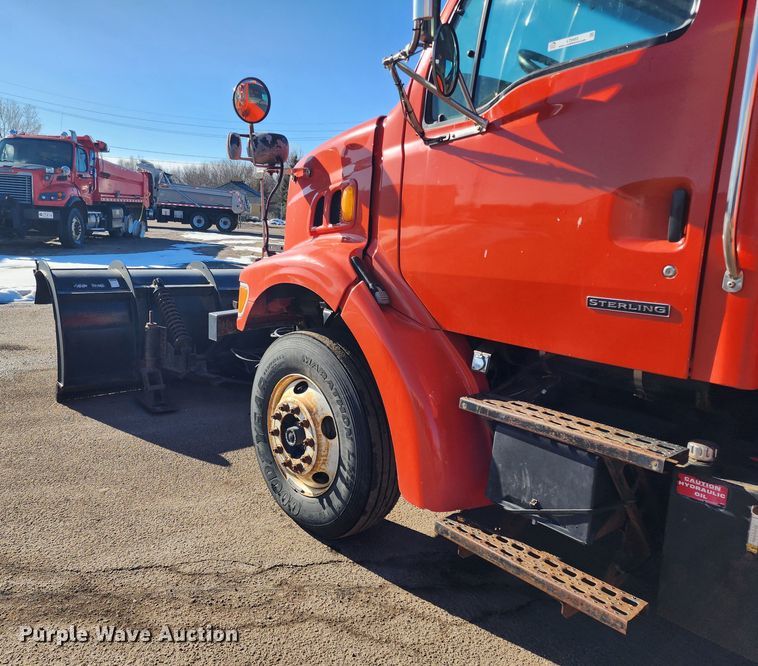 image for item LT9483 2003 Sterling LT7501  dump truck