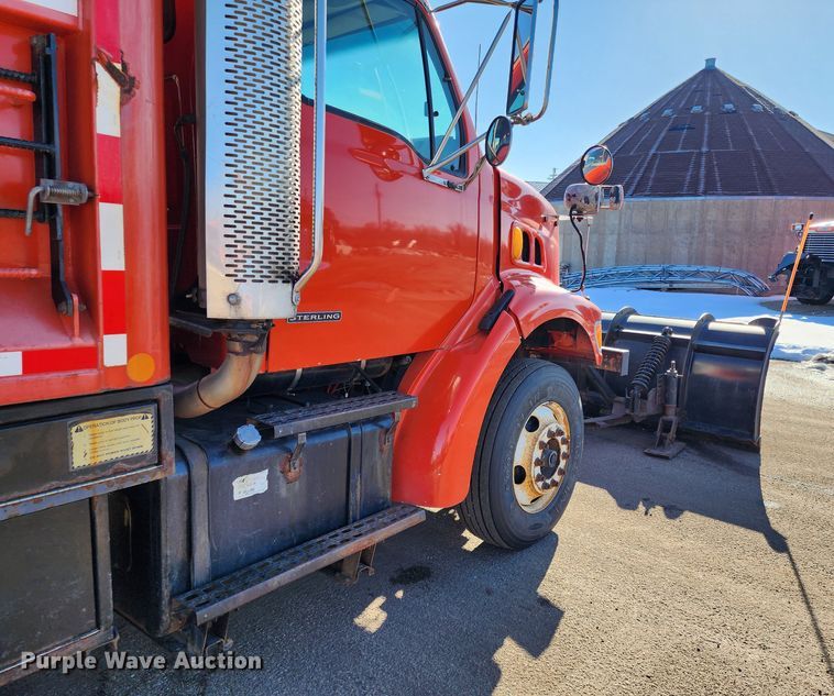 image for item LT9483 2003 Sterling LT7501  dump truck