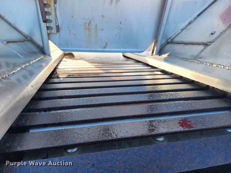 image for item LT9483 2003 Sterling LT7501  dump truck