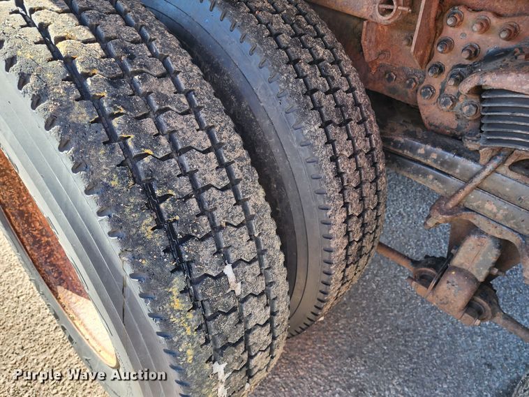 image for item LT9483 2003 Sterling LT7501  dump truck