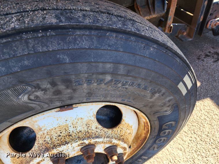 image for item LT9483 2003 Sterling LT7501  dump truck