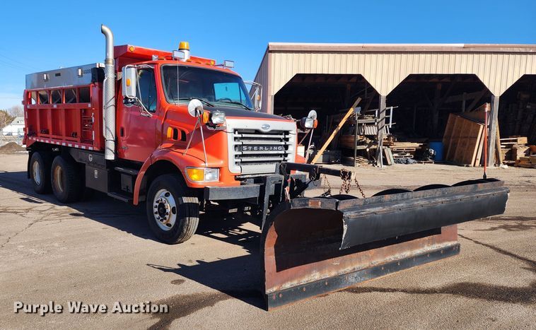 image for item LT9484 2001 Sterling LT7501  dump truck