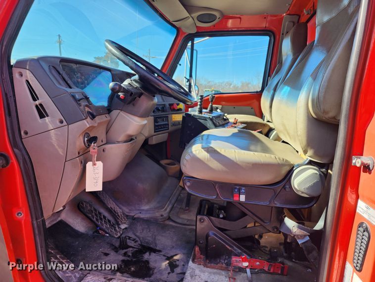 image for item LT9484 2001 Sterling LT7501  dump truck