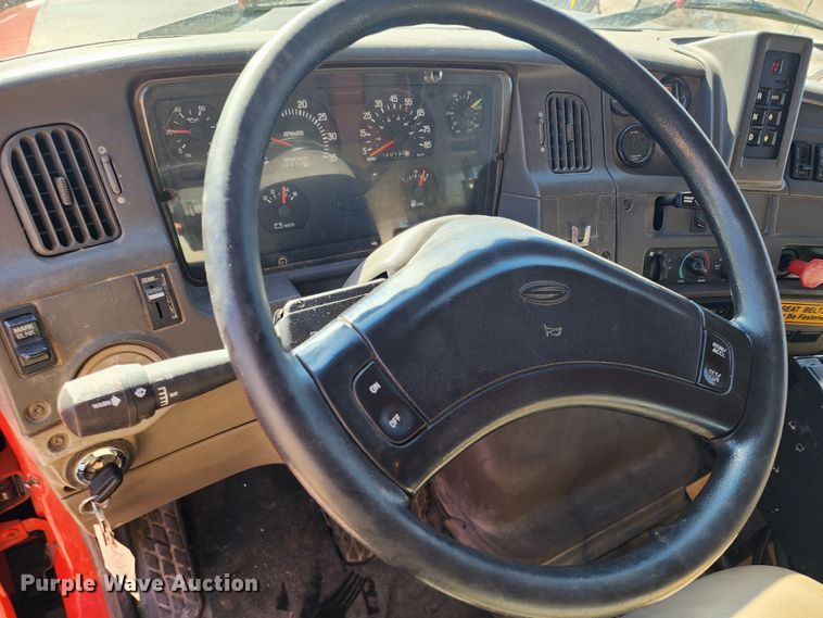 image for item LT9484 2001 Sterling LT7501  dump truck