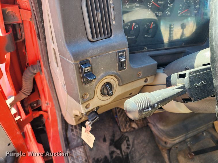 image for item LT9484 2001 Sterling LT7501  dump truck