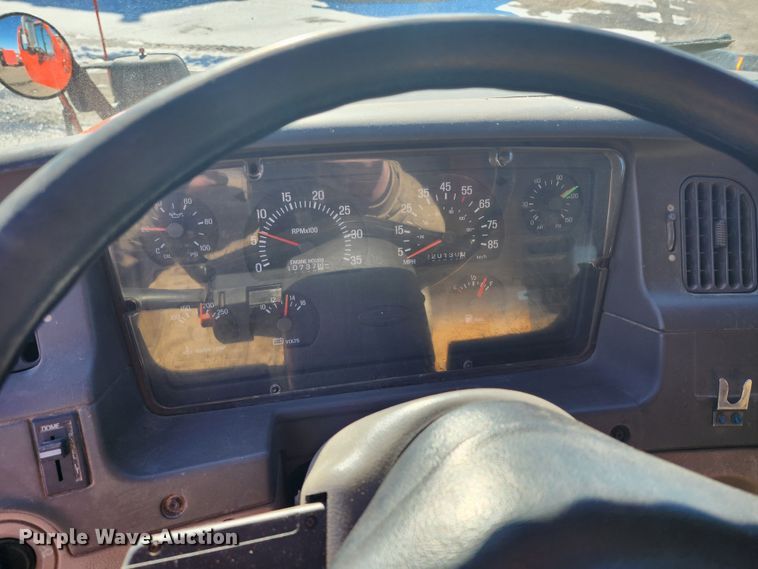 image for item LT9484 2001 Sterling LT7501  dump truck