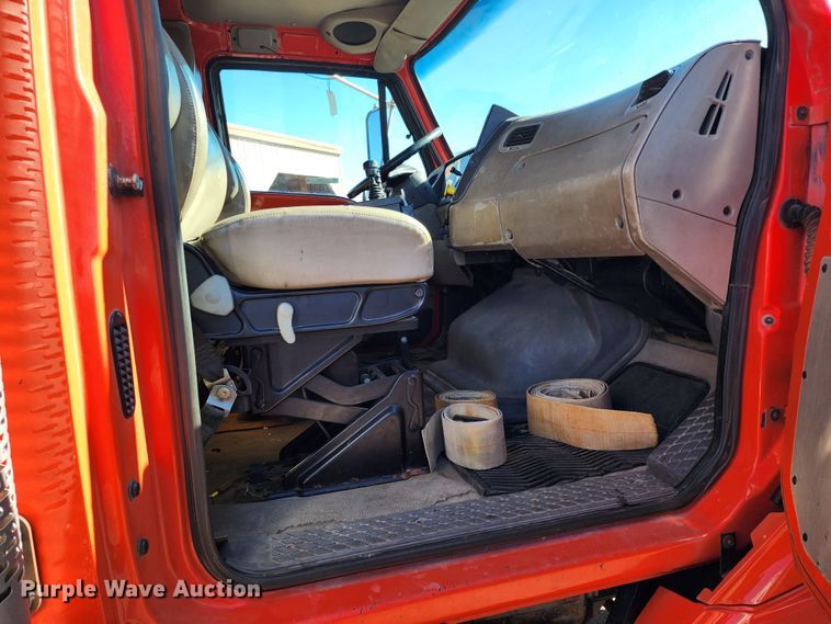 image for item LT9484 2001 Sterling LT7501  dump truck