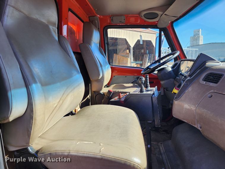 image for item LT9484 2001 Sterling LT7501  dump truck