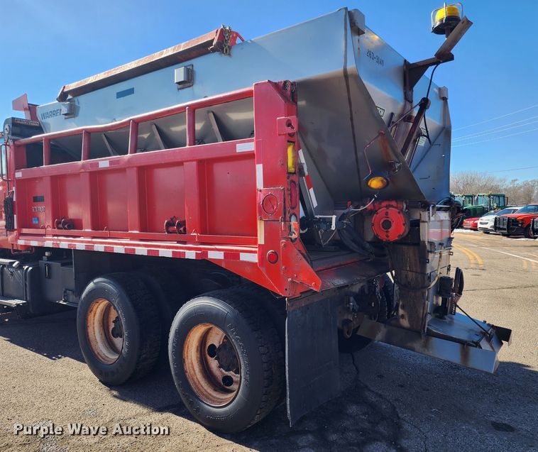 image for item LT9484 2001 Sterling LT7501  dump truck