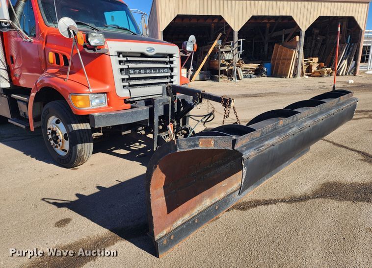 image for item LT9484 2001 Sterling LT7501  dump truck