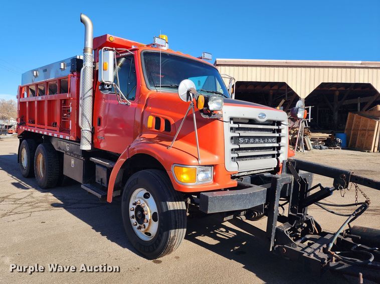 image for item LT9484 2001 Sterling LT7501  dump truck