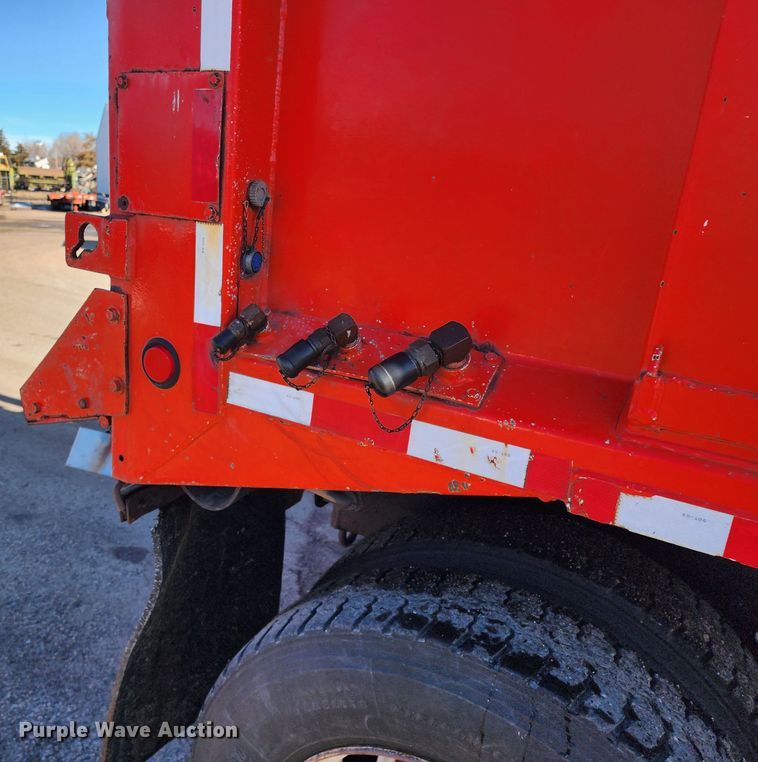 image for item LT9484 2001 Sterling LT7501  dump truck