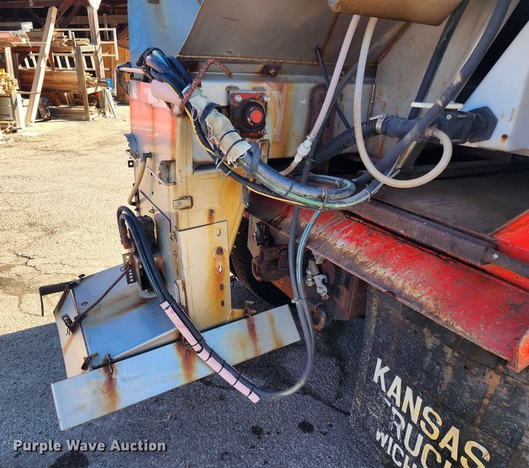 image for item LT9484 2001 Sterling LT7501  dump truck