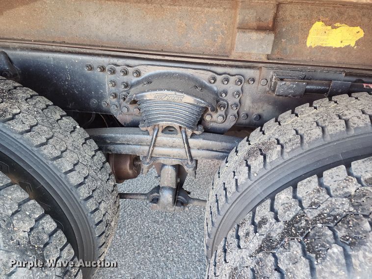 image for item LT9484 2001 Sterling LT7501  dump truck