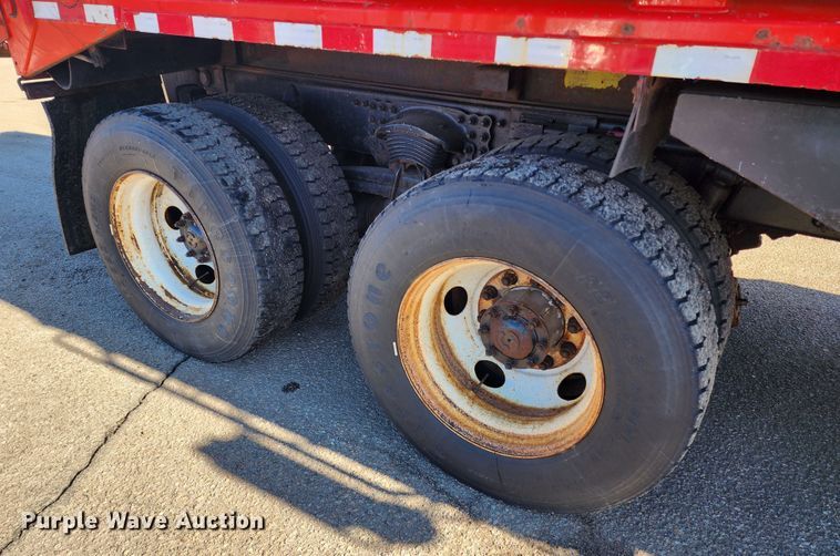 image for item LT9484 2001 Sterling LT7501  dump truck