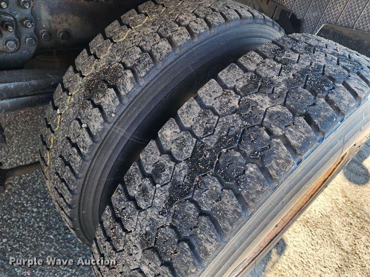 image for item LT9484 2001 Sterling LT7501  dump truck