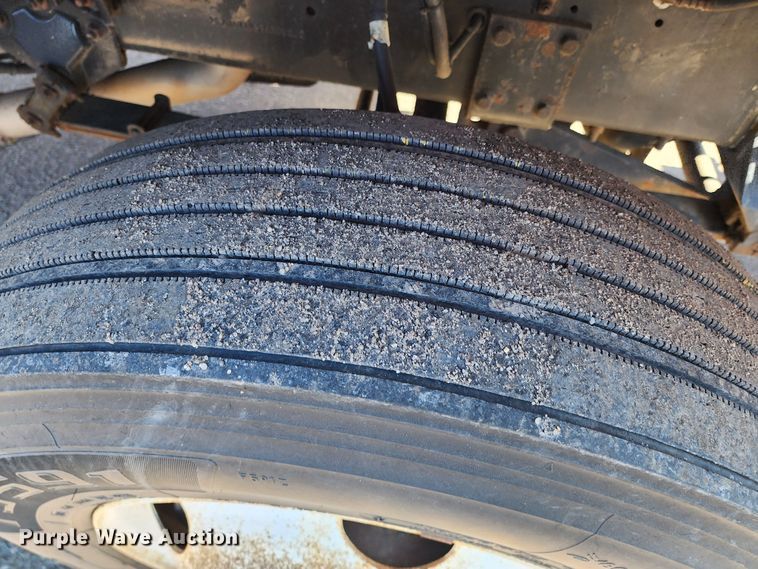 image for item LT9484 2001 Sterling LT7501  dump truck