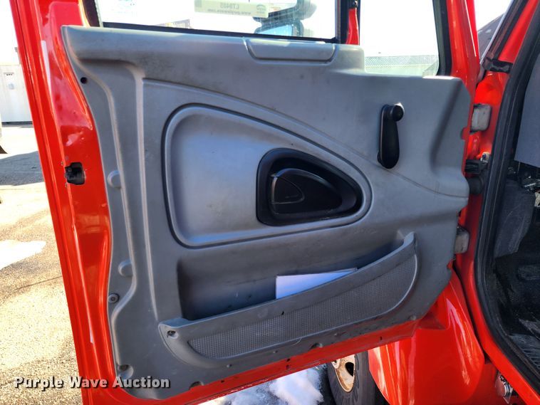 image for item LT9485 2007 International 7400  dump truck