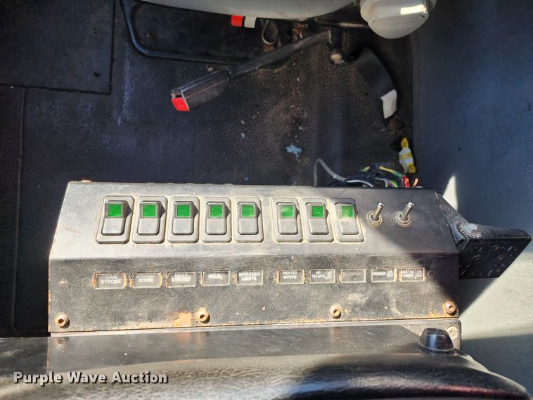 image for item LT9485 2007 International 7400  dump truck