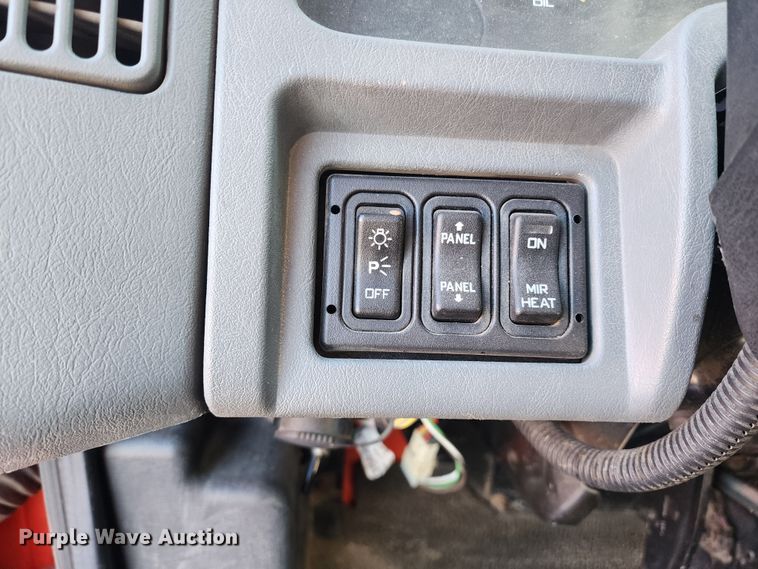 image for item LT9485 2007 International 7400  dump truck