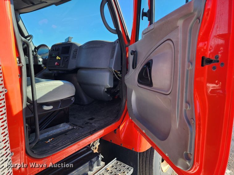 image for item LT9485 2007 International 7400  dump truck