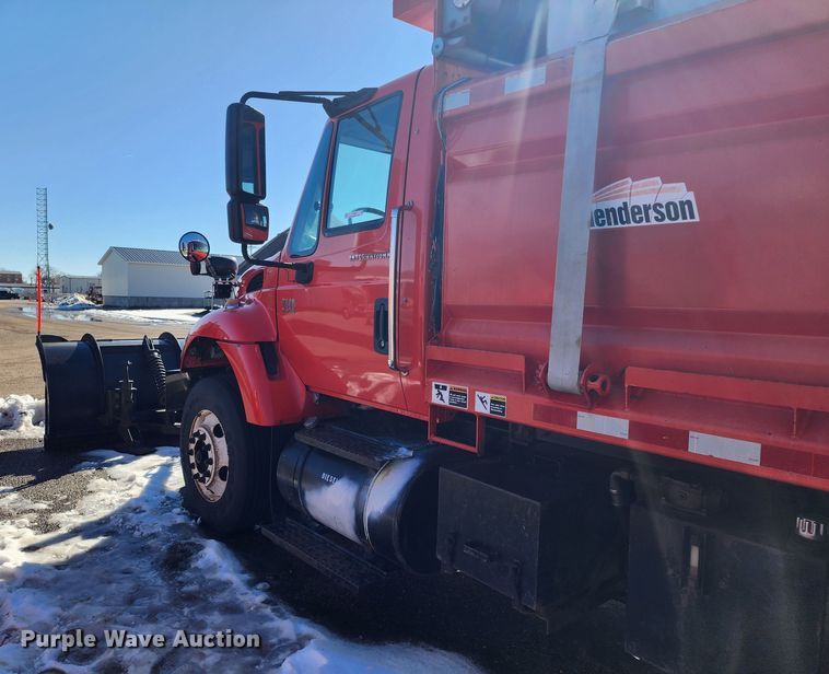 image for item LT9485 2007 International 7400  dump truck