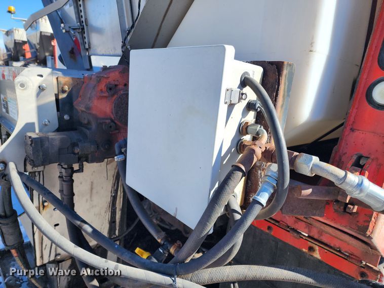 image for item LT9485 2007 International 7400  dump truck