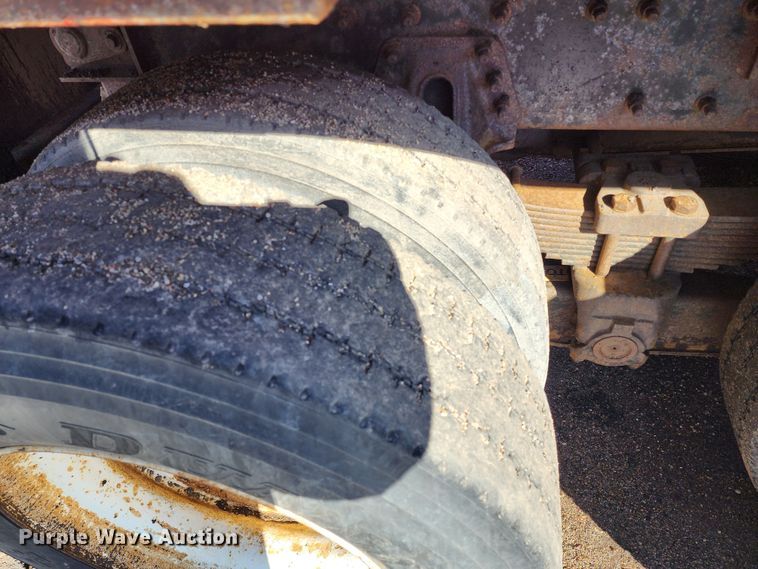 image for item LT9485 2007 International 7400  dump truck