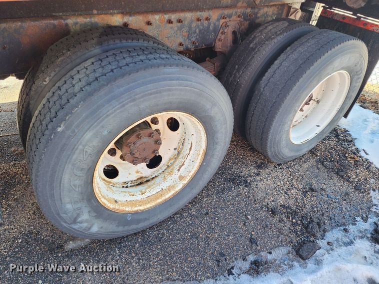 image for item LT9485 2007 International 7400  dump truck