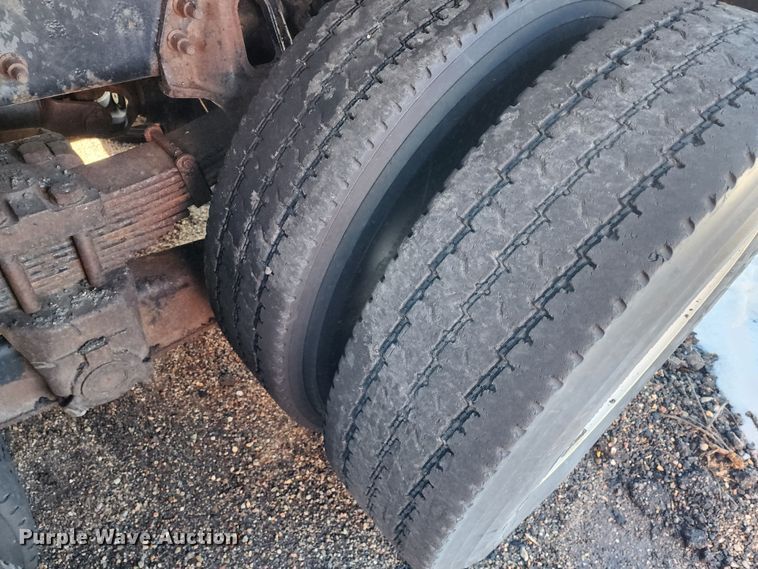 image for item LT9485 2007 International 7400  dump truck