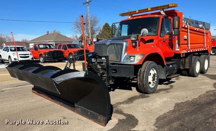 image for item LT9486 2007 International 7400  dump truck