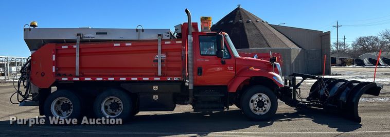 image for item LT9486 2007 International 7400  dump truck