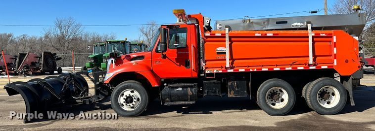 image for item LT9486 2007 International 7400  dump truck