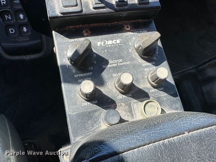 image for item LT9486 2007 International 7400  dump truck