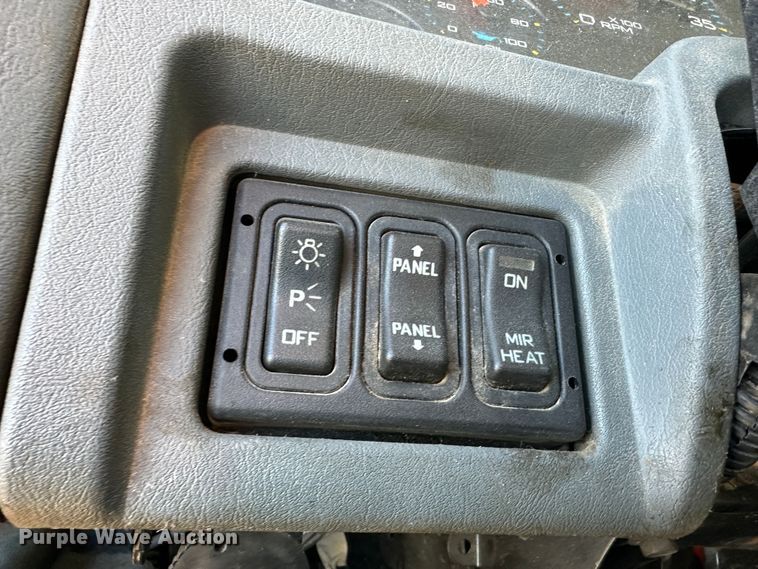 image for item LT9486 2007 International 7400  dump truck