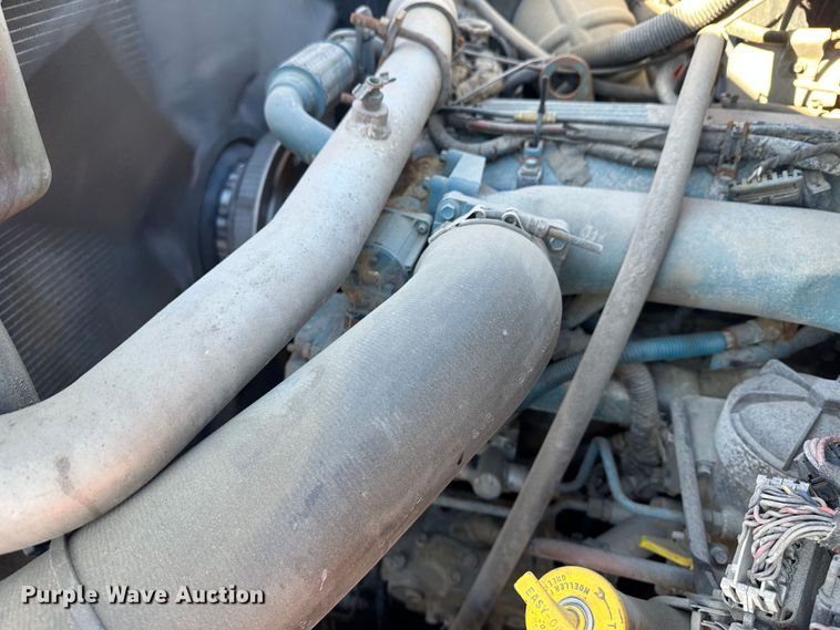 image for item LT9486 2007 International 7400  dump truck