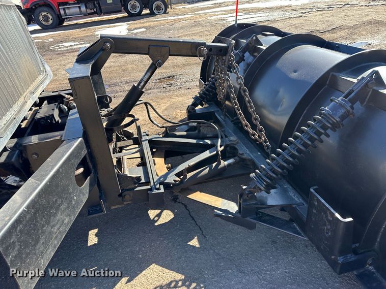 image for item LT9486 2007 International 7400  dump truck