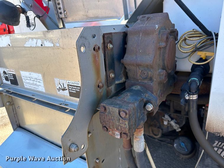 image for item LT9486 2007 International 7400  dump truck