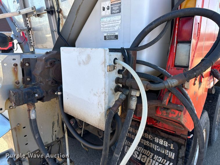 image for item LT9486 2007 International 7400  dump truck