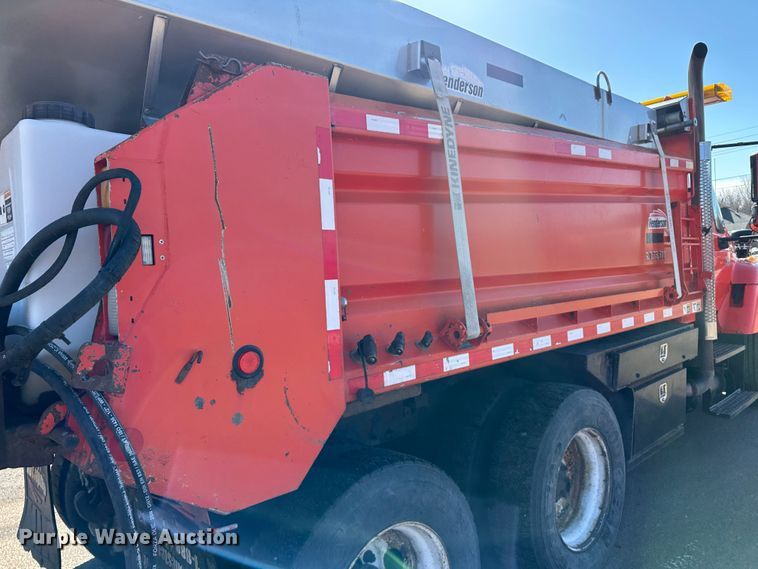 image for item LT9486 2007 International 7400  dump truck