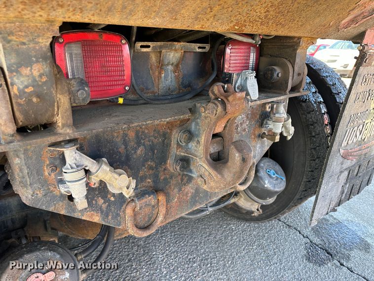 image for item LT9486 2007 International 7400  dump truck