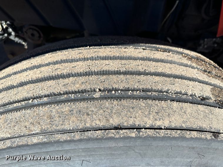 image for item LT9486 2007 International 7400  dump truck